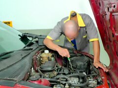 TS Luana Alves Seduces a Car Mechanic