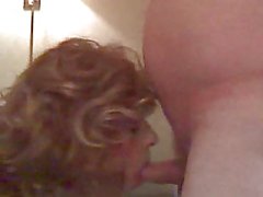 Amateur TS in Hotel Blowjob and Cum