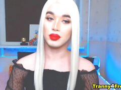 Awesome Shemale Masturbate On Cam